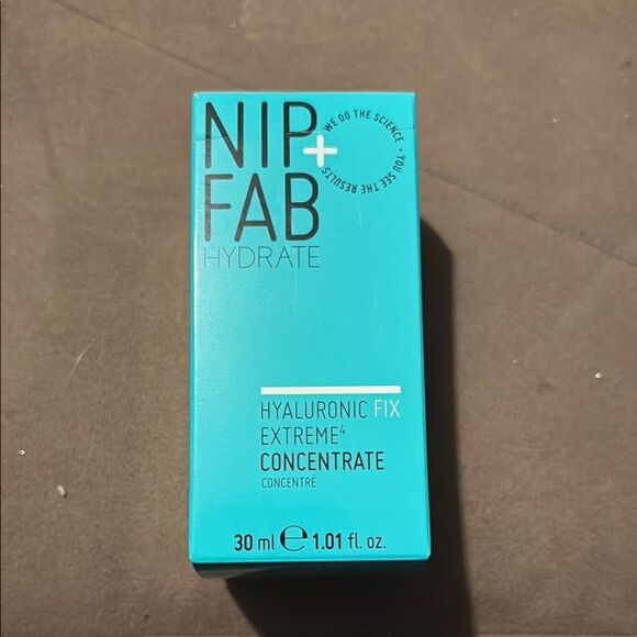 Nip+Fab Hyaluronic Fix Extreme4 2% Hydration Concentrate 30ml Face Treat… - Picture 1 of 2
